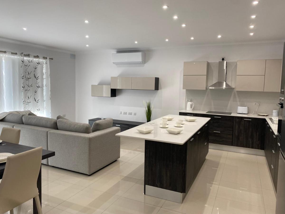 New 3 Bedroom Apartment Close To Airport Zurrieq Exterior photo