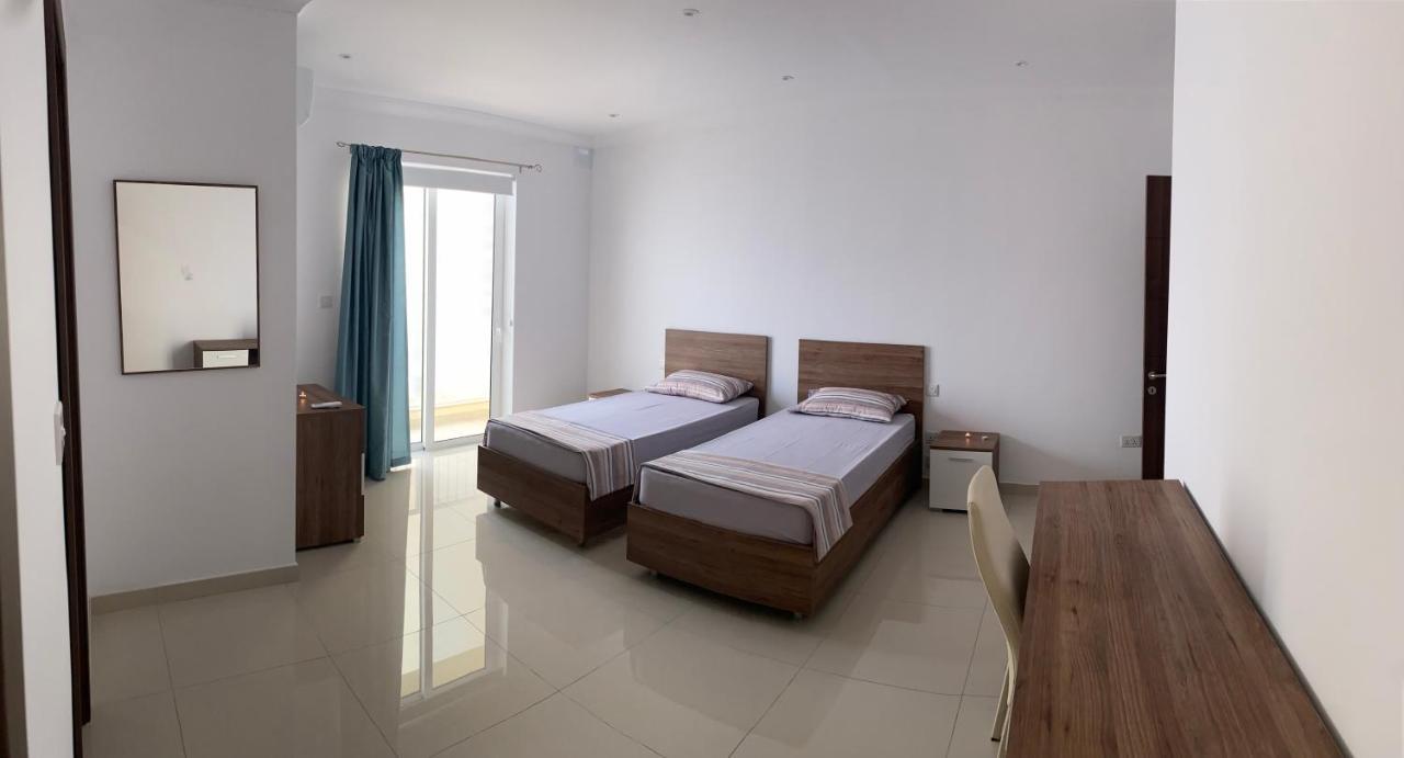 New 3 Bedroom Apartment Close To Airport Zurrieq Exterior photo