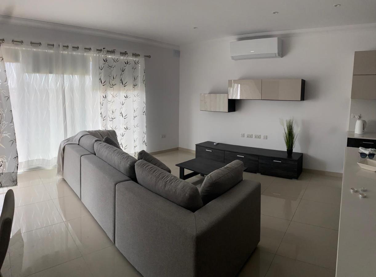 New 3 Bedroom Apartment Close To Airport Zurrieq Exterior photo