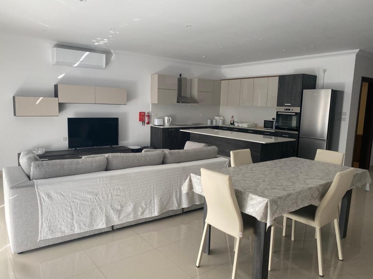 New 3 Bedroom Apartment Close To Airport Zurrieq Exterior photo